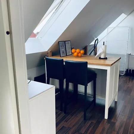 2 Vaerelses Unik Lejlighed Naer Strand Og Med Parkering Apartament